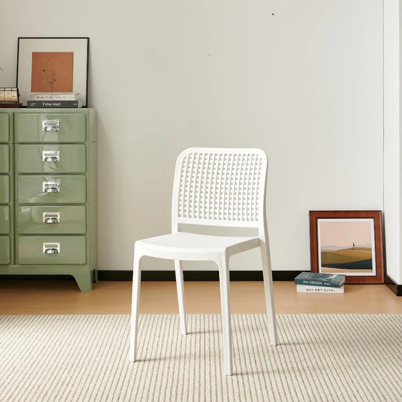 Set de 4 Sillas Bronx , Blanco, con Espaldar en Cuadrados y Diseño Minimalista