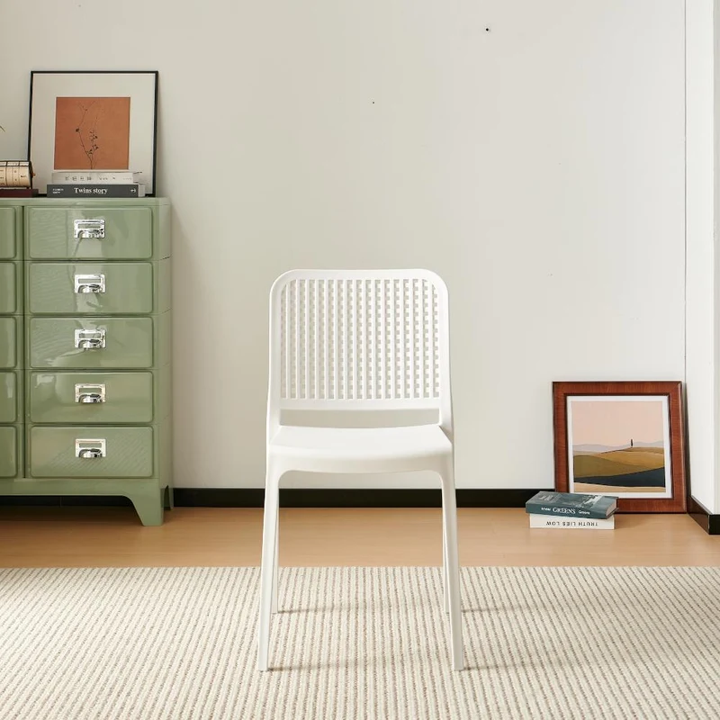 Set de 4 Sillas Bronx , Blanco, con Espaldar en Cuadrados y Diseño Minimalista