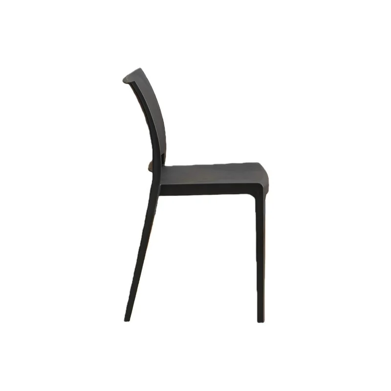 Set de 4 Sillas Soho, Negro, con Espaldar Cerrado y Diseño Minimalista