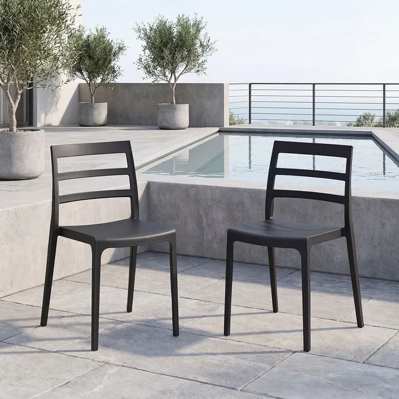Set de 2 Sillas New York, Negro, con Espaldar en Líneas y Diseño Minimalista