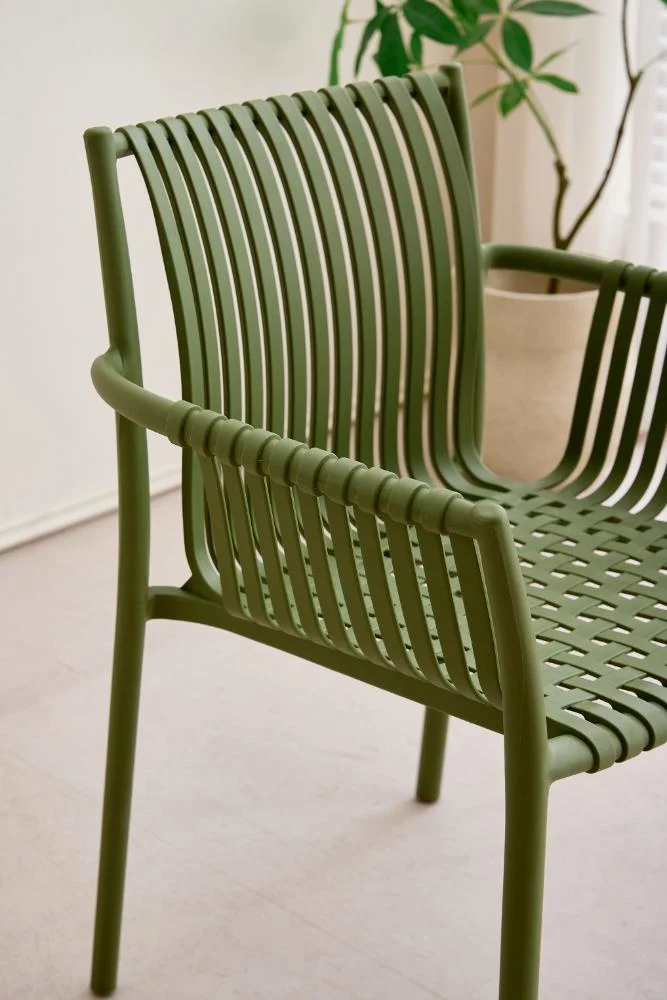 Set de 4 Sillas Madrid con Brazos, Color Verde Olivo, con Espaldar y Diseño Moderno