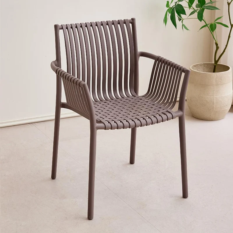 Set de 4 Sillas Madrid con Brazos, Color Taupe, con Espaldar y Diseño Moderno