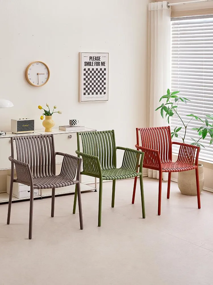 Set de 2 Sillas Madrid con Brazos, Color Taupe, con Espaldar y Diseño Moderno