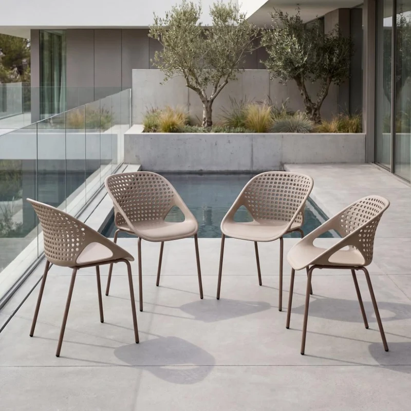 Set de 4 Sillas Senit con Brazos, Color Taupe, con Espaldar y Diseño Moderno