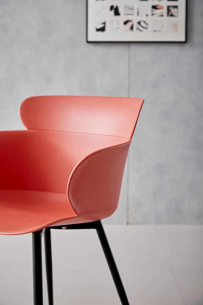 Set de 4 Sillas Miami con Brazos, Color Rojo, con Espaldar y Diseño Moderno