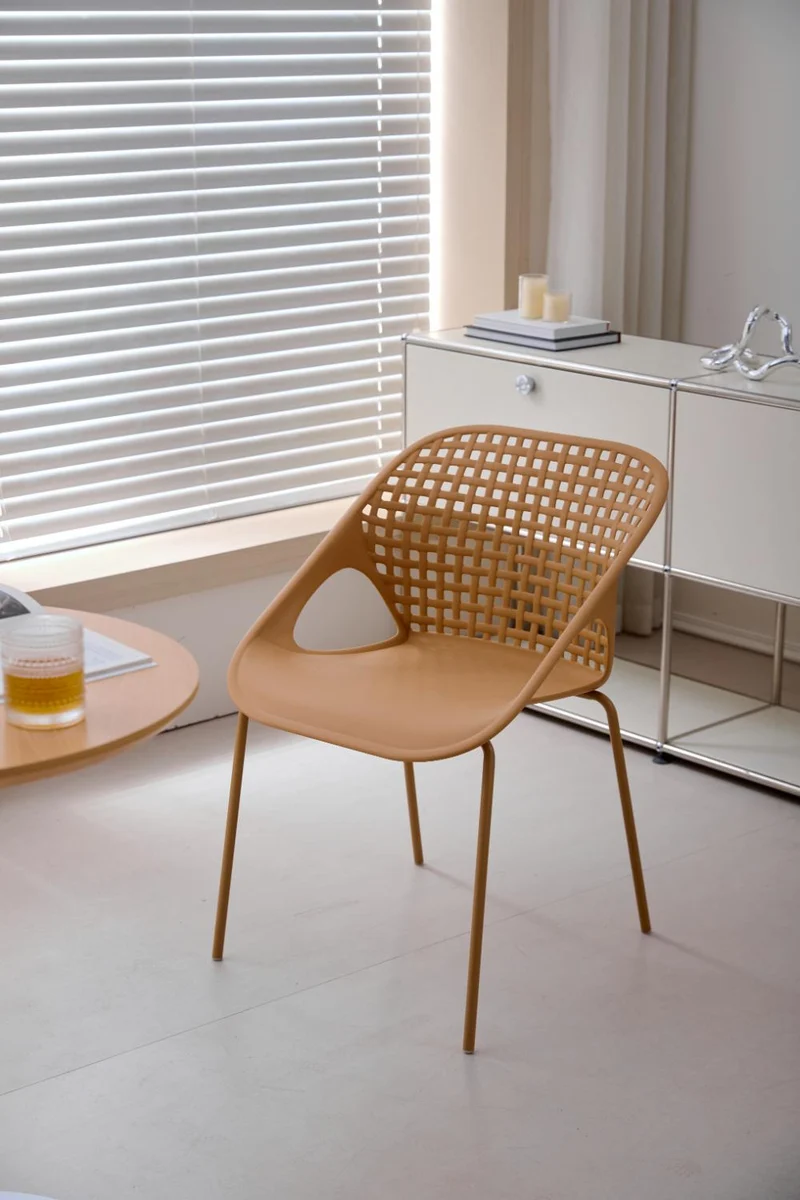Set de 4 Sillas Senit con Brazos, Color Naranja, con Espaldar y Diseño Moderno