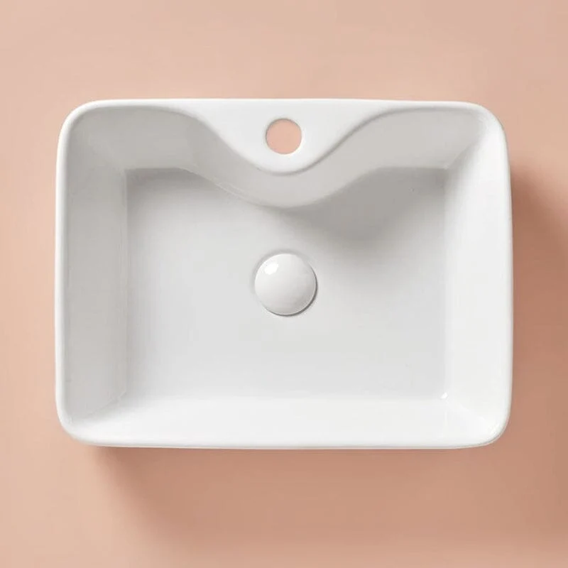 Lavabo blanco brillante sobre encimera cerámico LECCE 48 x 38 cm