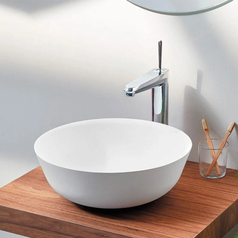 Lavabo blanco mate sobre encimera redondo BOL Ø41cm marmol cultivado