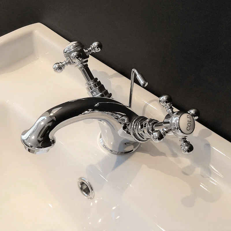 Grifo bimando retro CANTERBURY para lavabo con válvula incluida