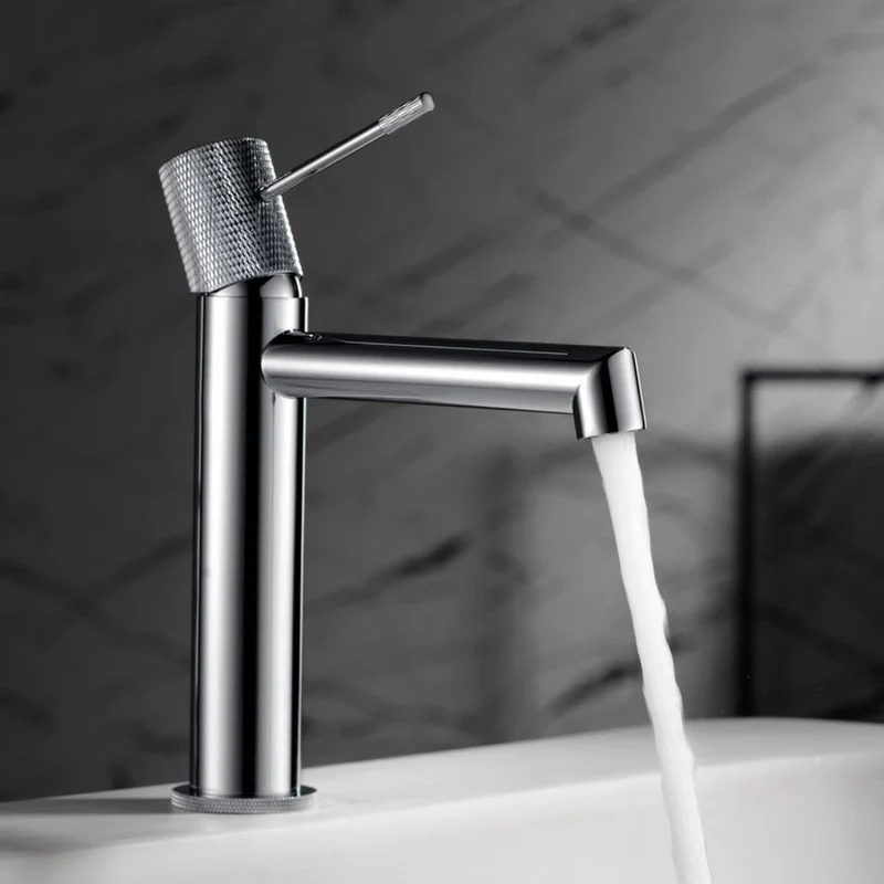 Grifo monomando de lavabo Line