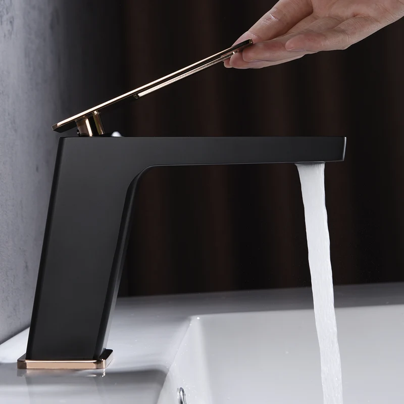 Mitigeur lavabo SUECIA - Noir et doré