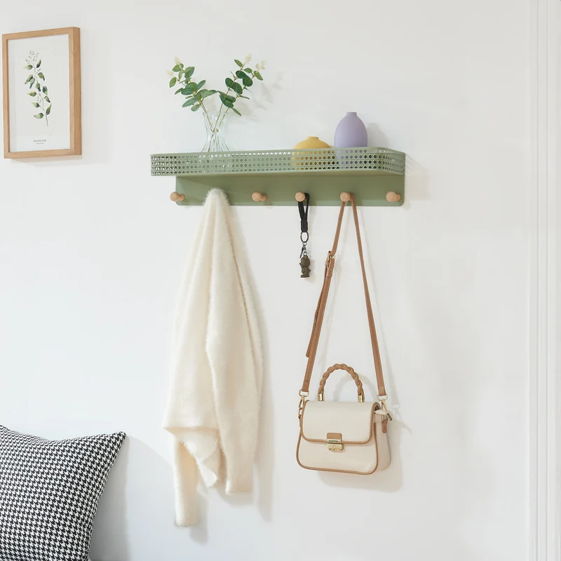 Perchero de pared con estante Jäller [en.casa]