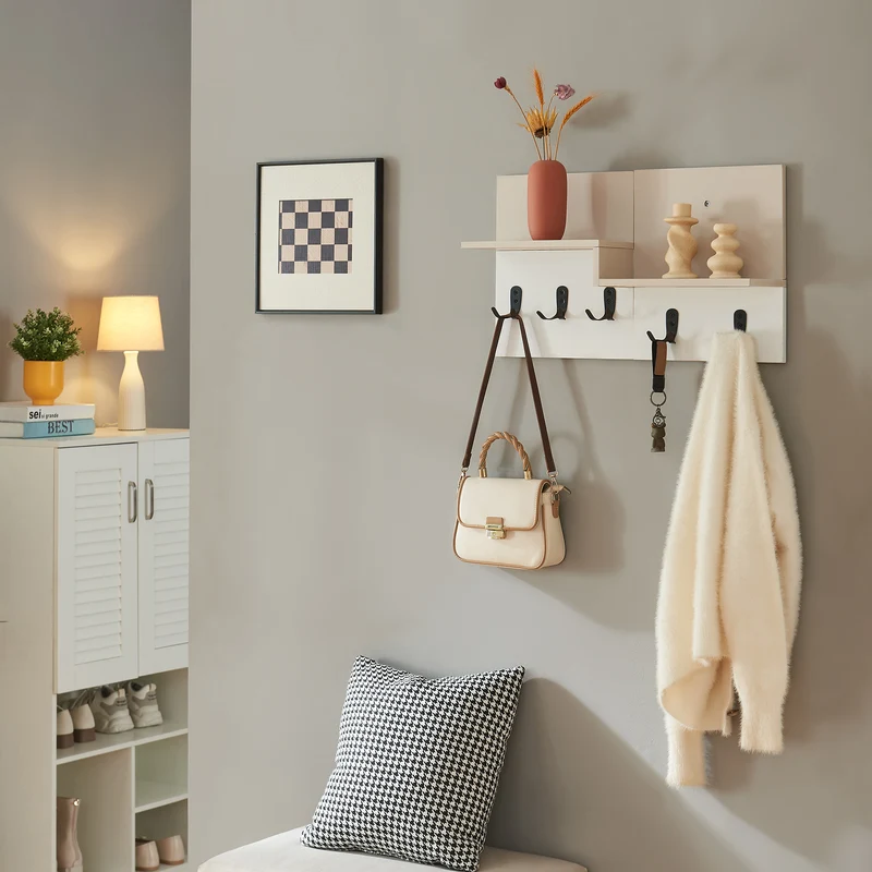 Perchero de pared Botaruvn con 2 estantes 34x59x13 cm Beige/Blanco [en.casa]