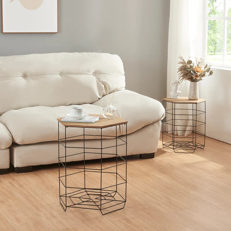 Conjunto de mesas auxiliares Hørsholm 2 piezas cesta de metal negro / color madera [en.casa]