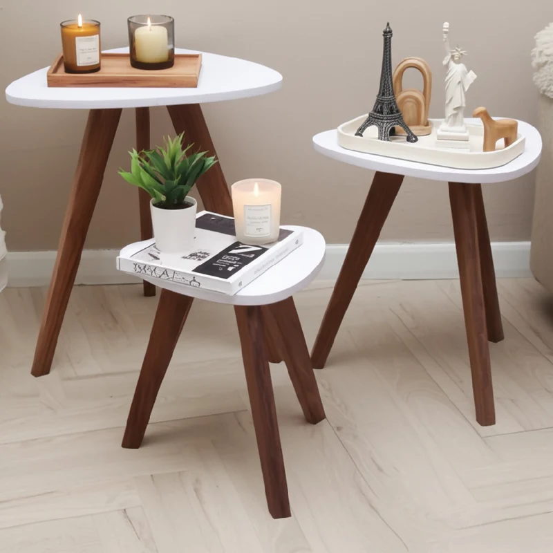 Mesa Auxiliar Nórdica Triangular - Set x 3