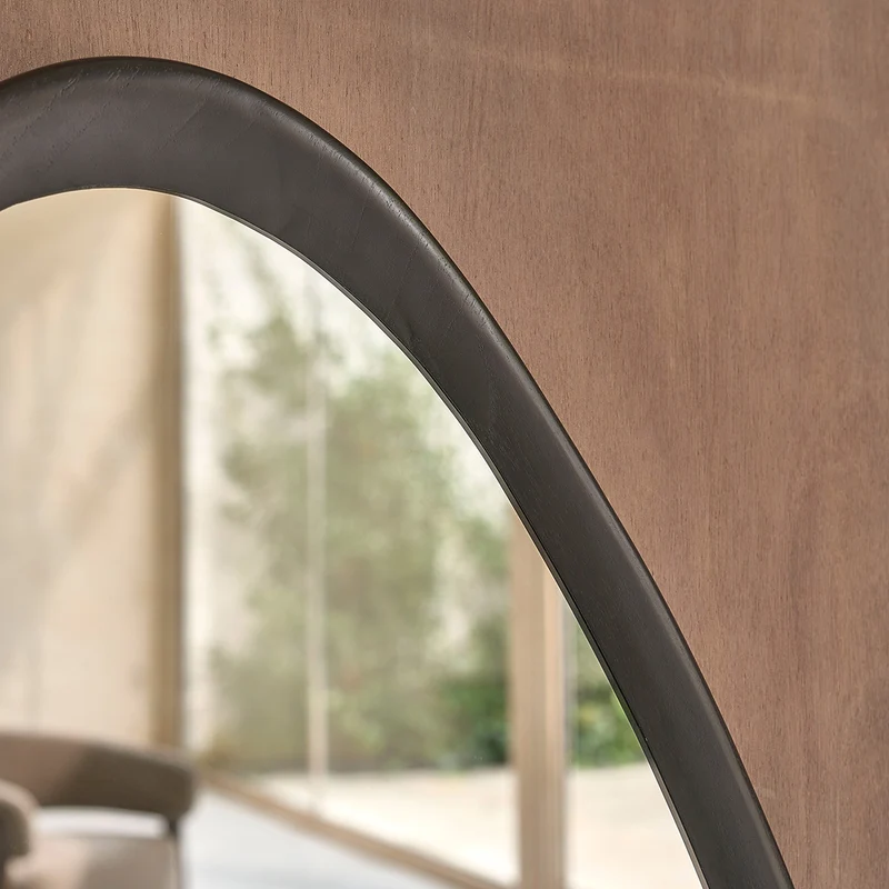 Espejo orgánico de madera de mindi negro 75x60 cm