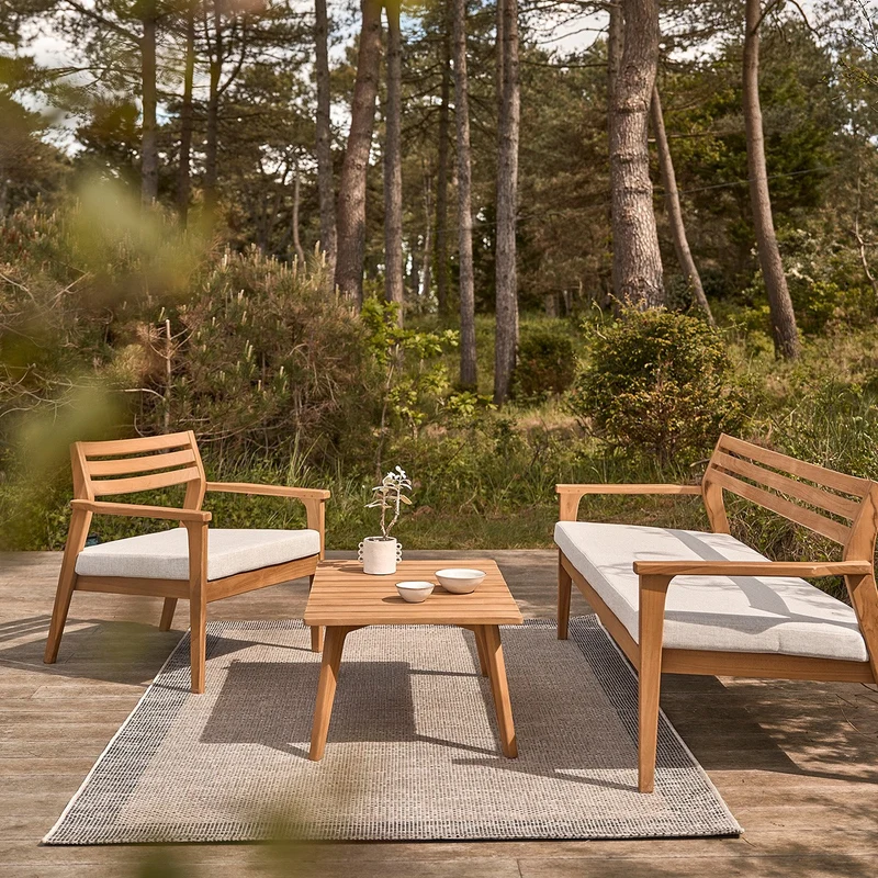 Mesa baja de exterior de teca maciza