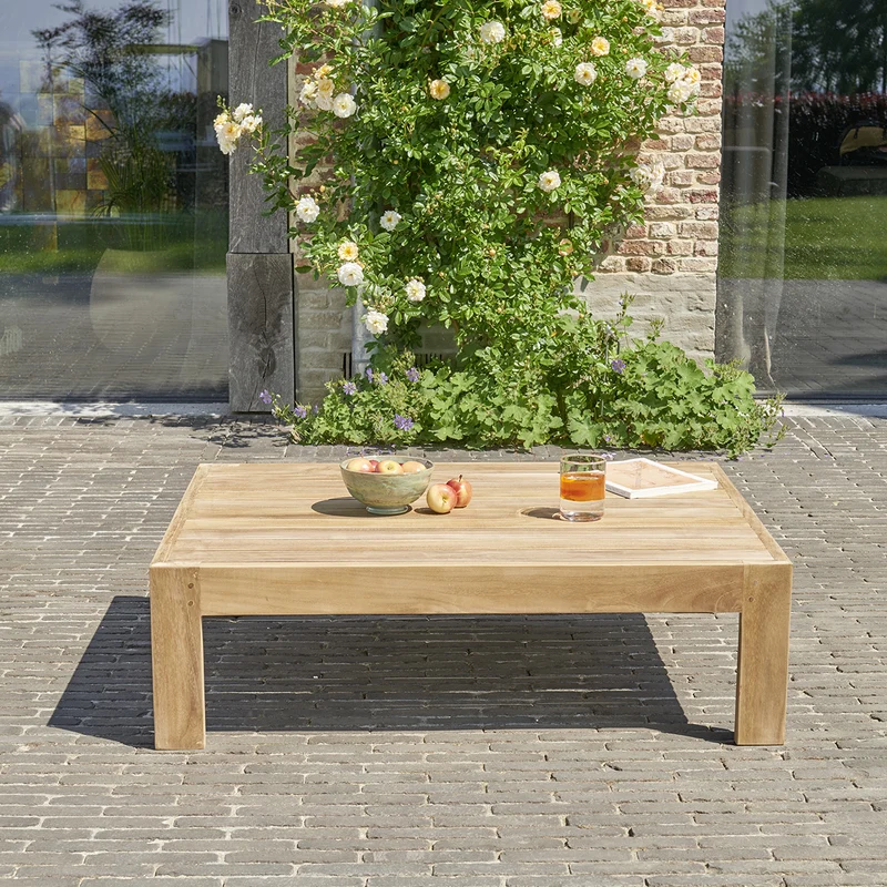 Mesa baja de exterior de teca de 102 cm P