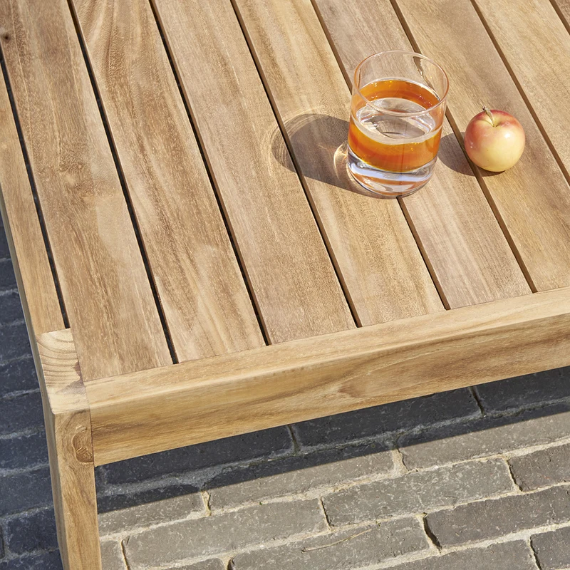 Mesa baja de exterior de teca de 102 cm P
