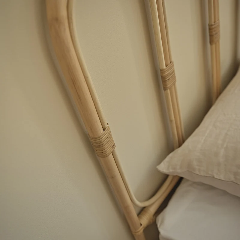 Cabecero de ratán 160 cm