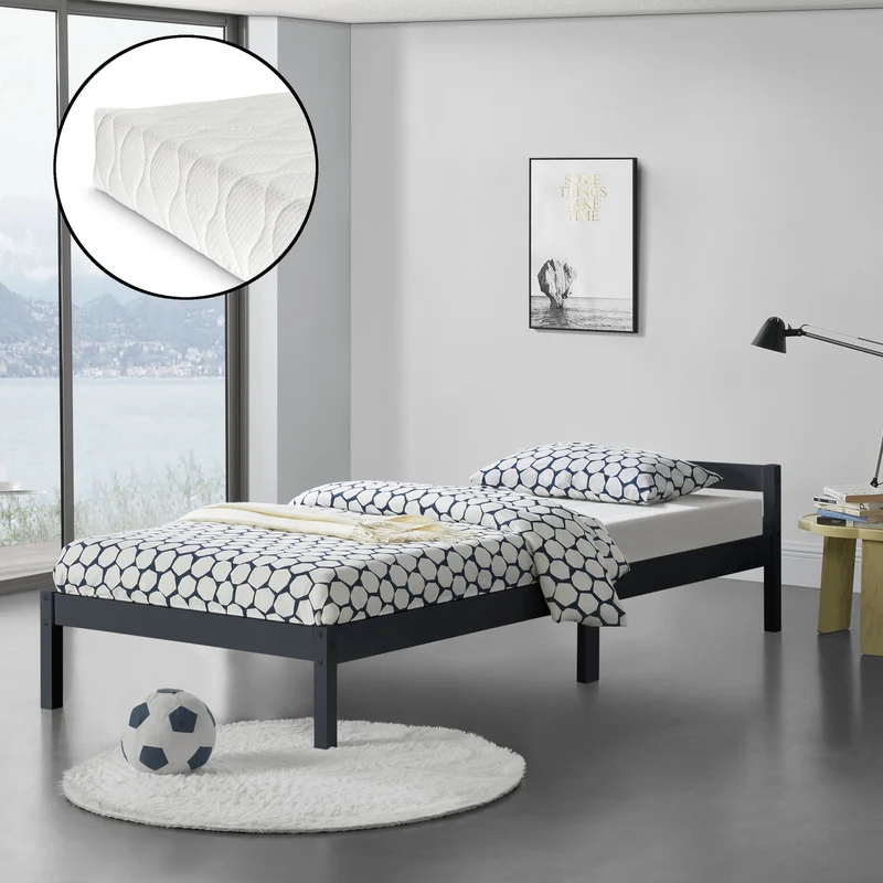 Cama de madera Nakkila varios colores y tamaños con colchón de espuma fría en.casa