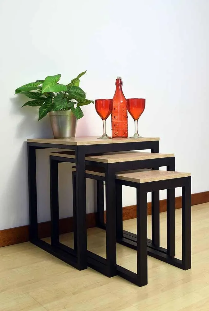 Mesa Auxiliar Kenia Clara