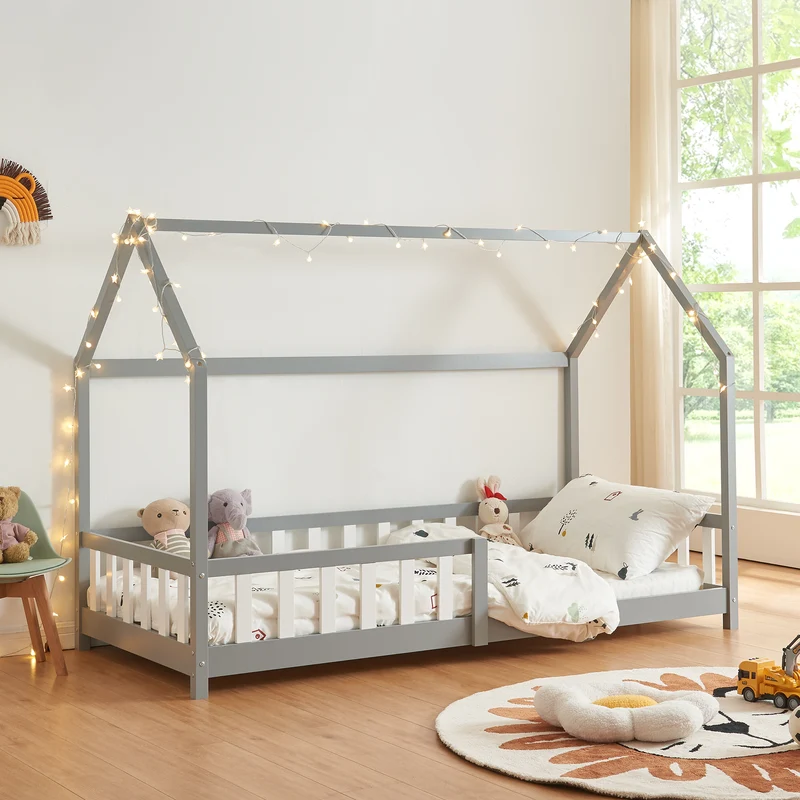 Cama infantil Hesel en forma de casa pino con reja [en.casa]