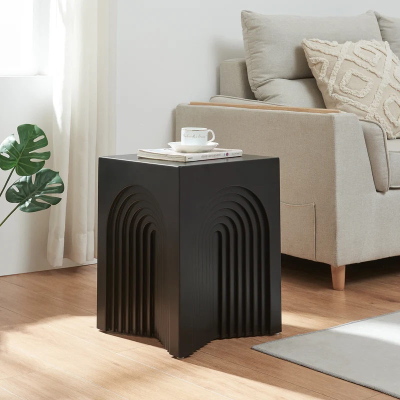 Mesa auxiliar Elverumn diseño arqueado MDF 45x35x35 cm - mate [en.casa]