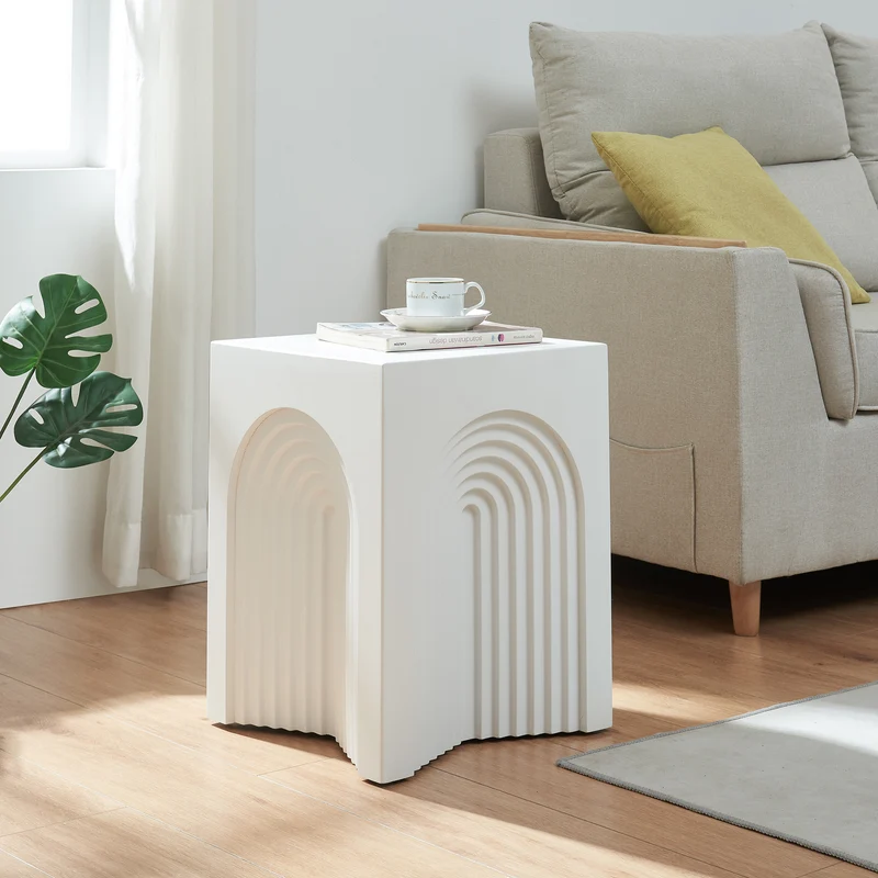Mesa auxiliar Elverumn diseño arqueado MDF 45x35x35 cm - mate [en.casa]