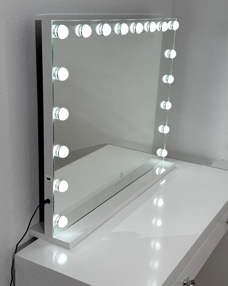 The Namira XL mirror
