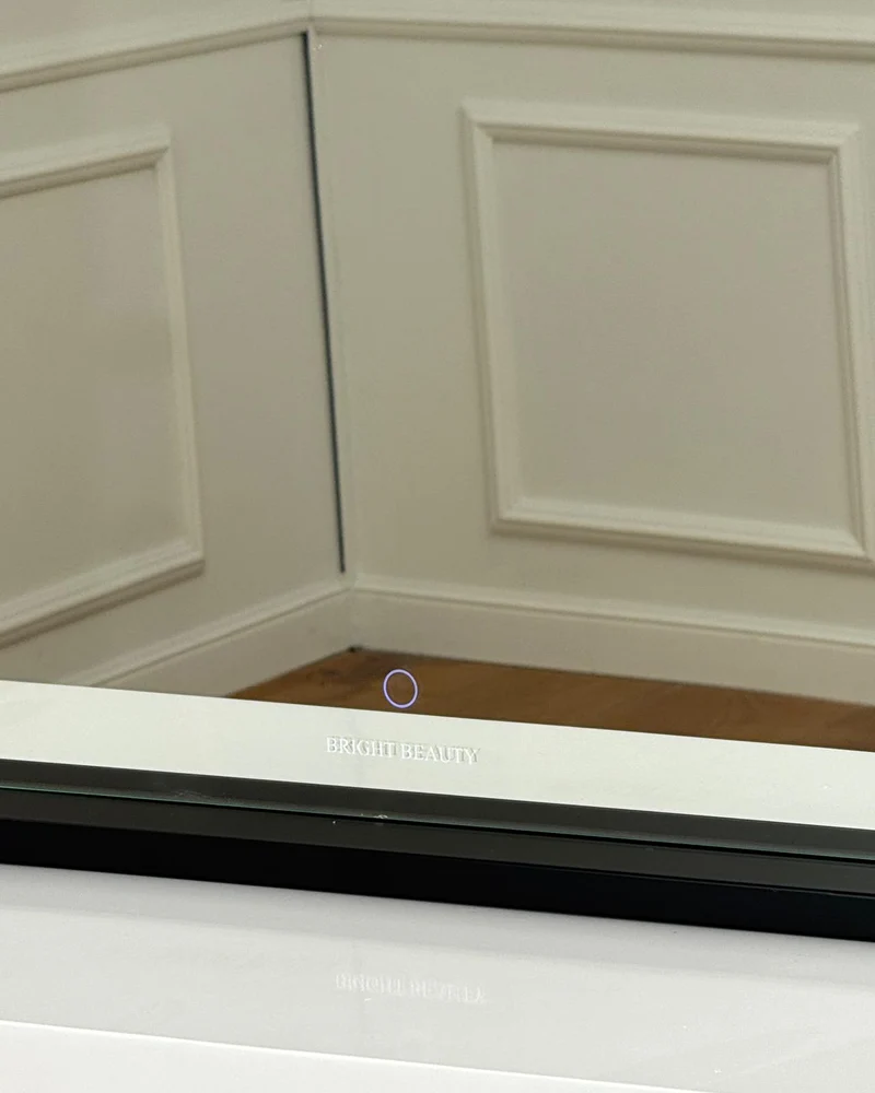 The Namira XL mirror