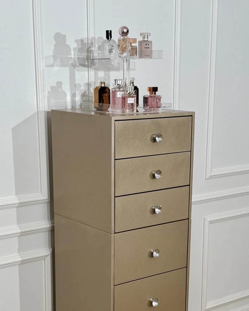 Vanity cabinet