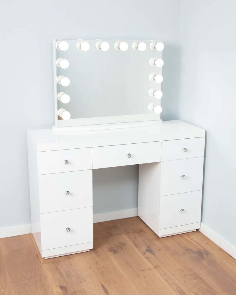 Vanity Station Chic